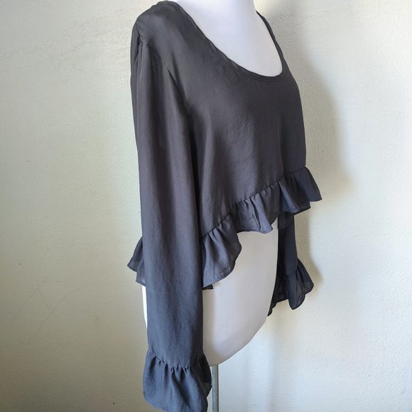 Show Me Your Mumu Horton Ruffle Crop Blouse Black - Picture 5 of 8